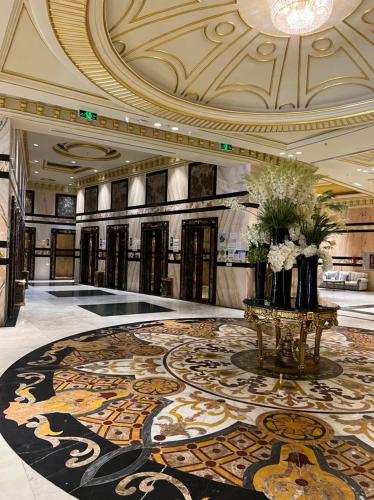 V12 Al Arabia Otel Mekke
