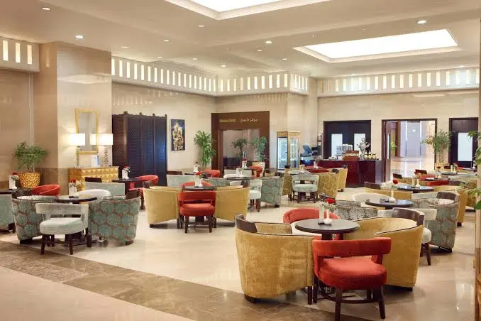 Al Marwa Rayhaan By Rotana Hotel