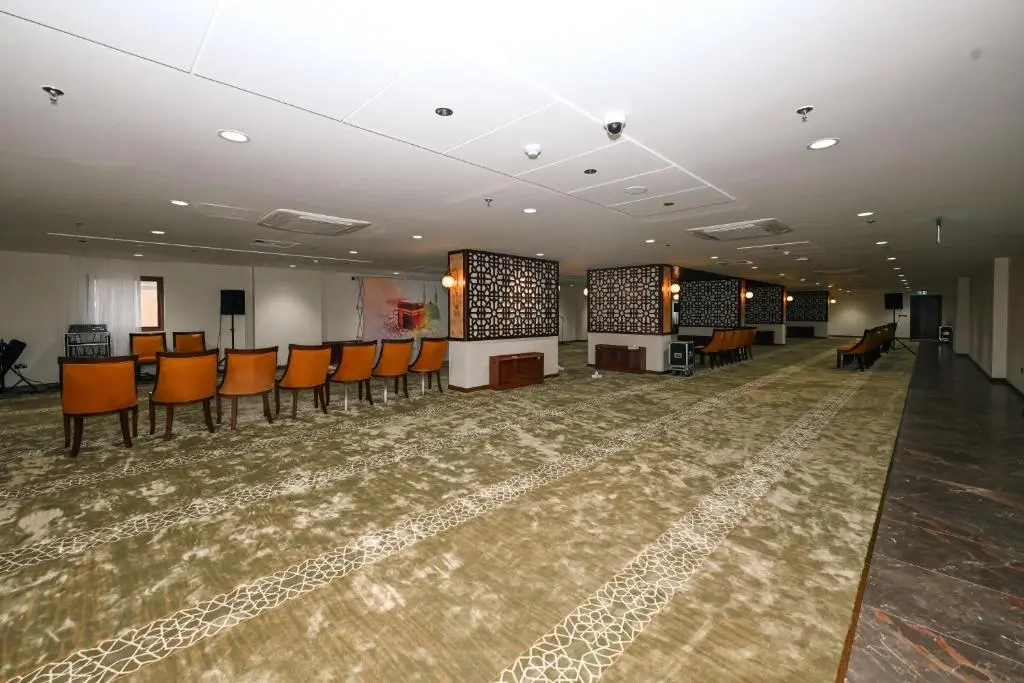 Qira Hotel