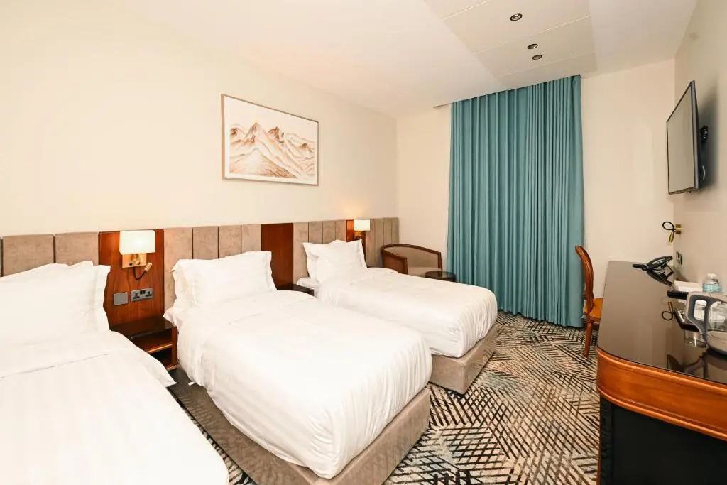 Qira Hotel